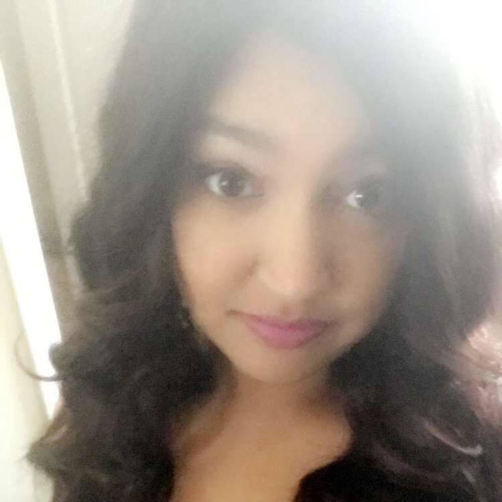 Meet your Posher, Divya